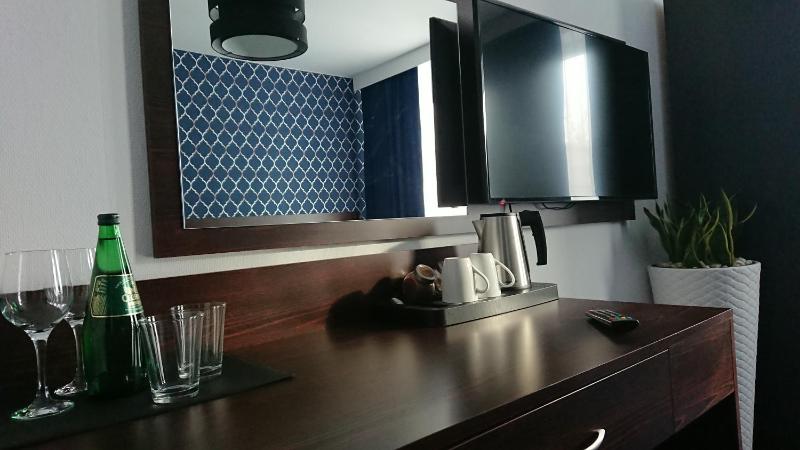 Double Room image 3