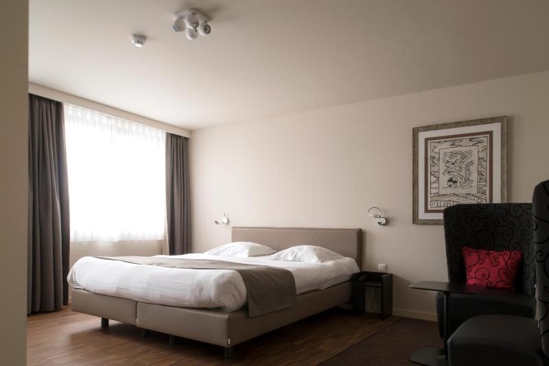 Standard Double Room image 1
