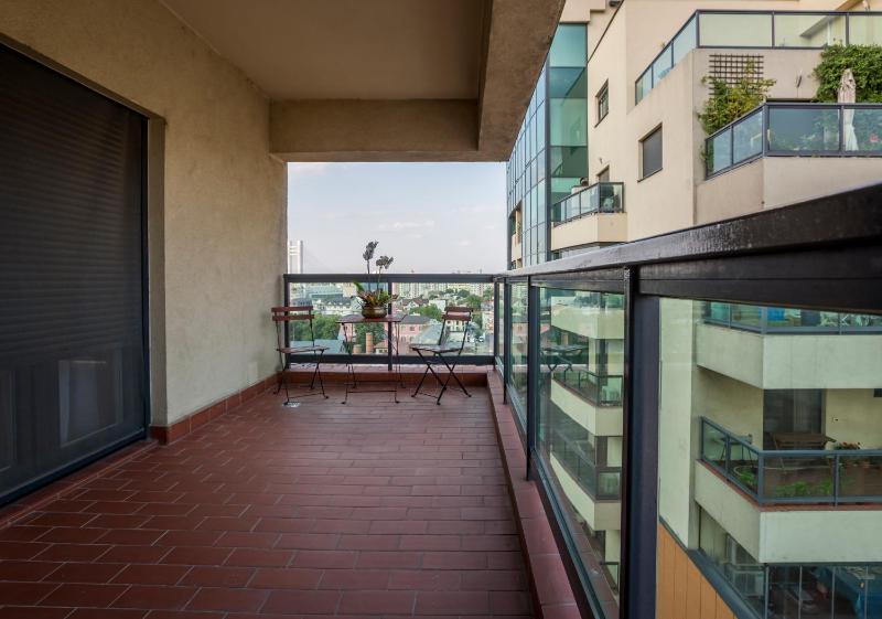 Large Apartment without Spa image 2