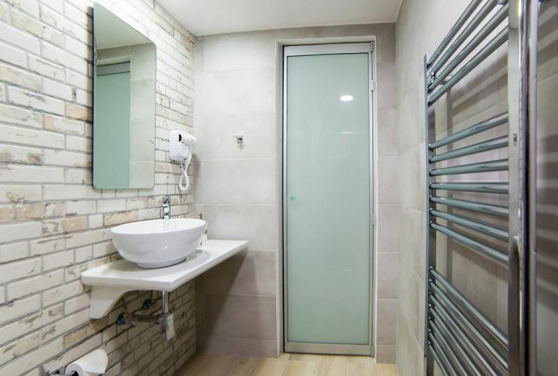 Junior Triple Suite image 3