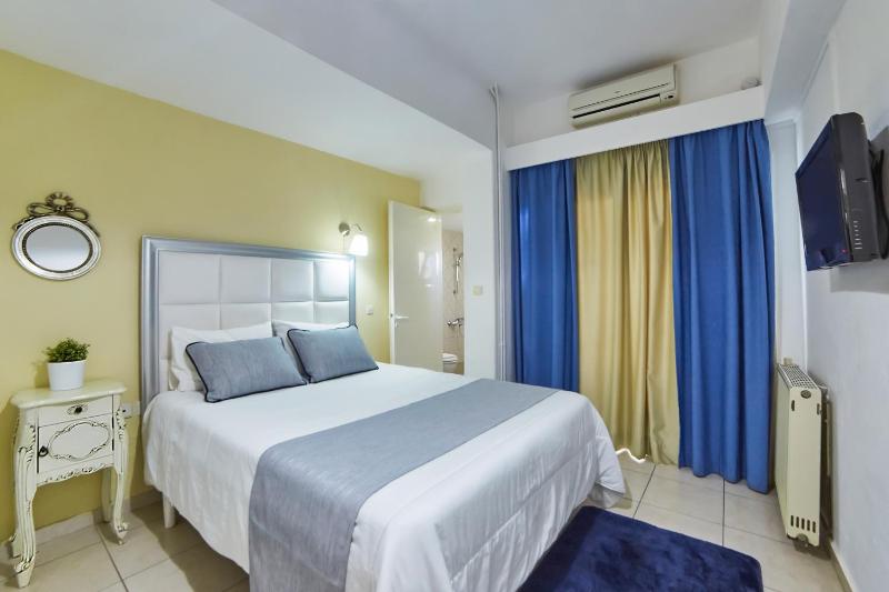 Superior Double Studio with Sea View  image 2