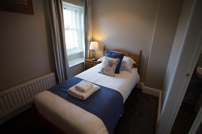 Top Floor Triple Room image 1