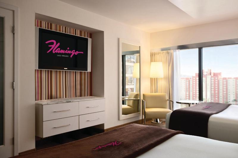 Go Room, 2 Queens, High Roller View, Non-Smoking image 4
