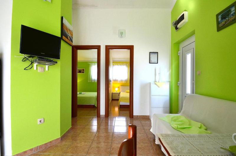 Two-Bedroom Apartment with Terrace and Sea View image 2