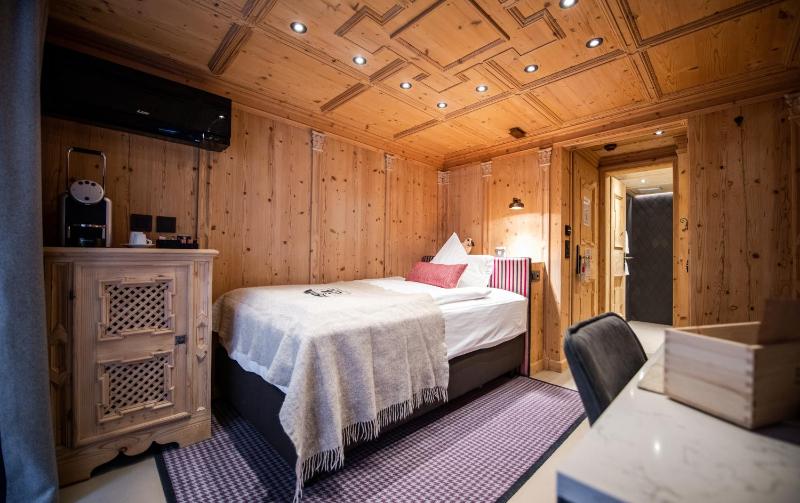 Single Room Chalet Style image 1