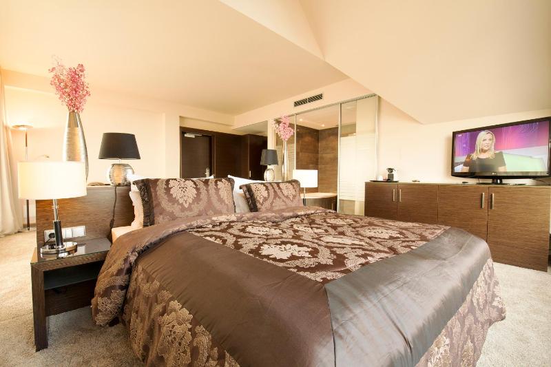 Junior Suite image 4