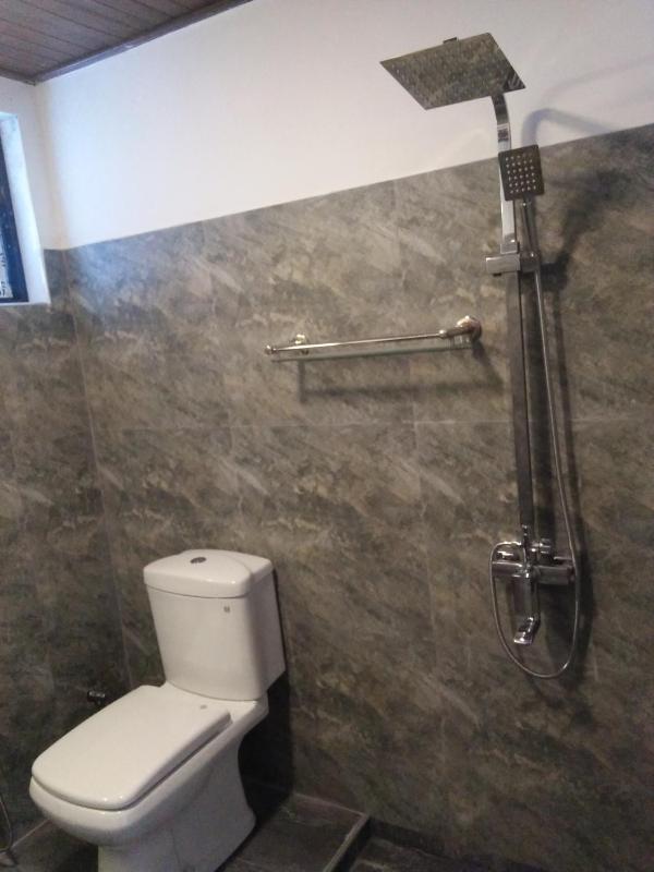 Living Home - image 2
