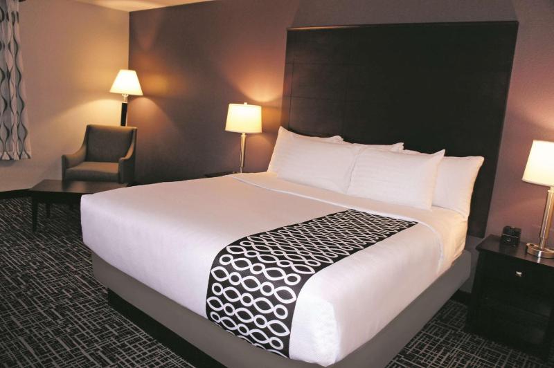 King Room image 2