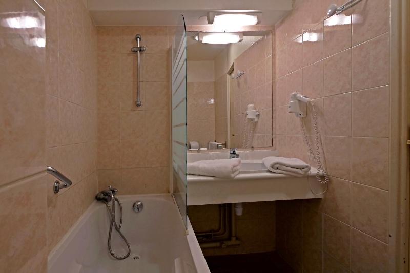 Double Room image 2