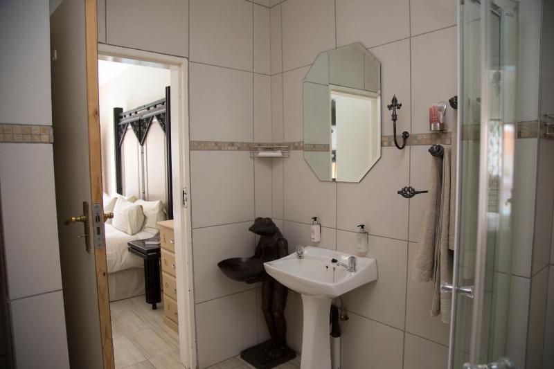 Xaviera Guest House - image 13