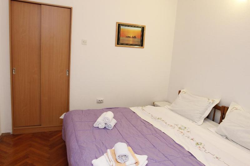 Apartment with Mountain View image 3