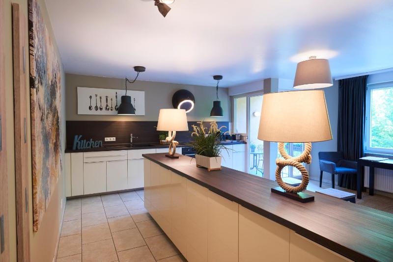 One-Bedroom Apartment with Balcony - Annex image 3