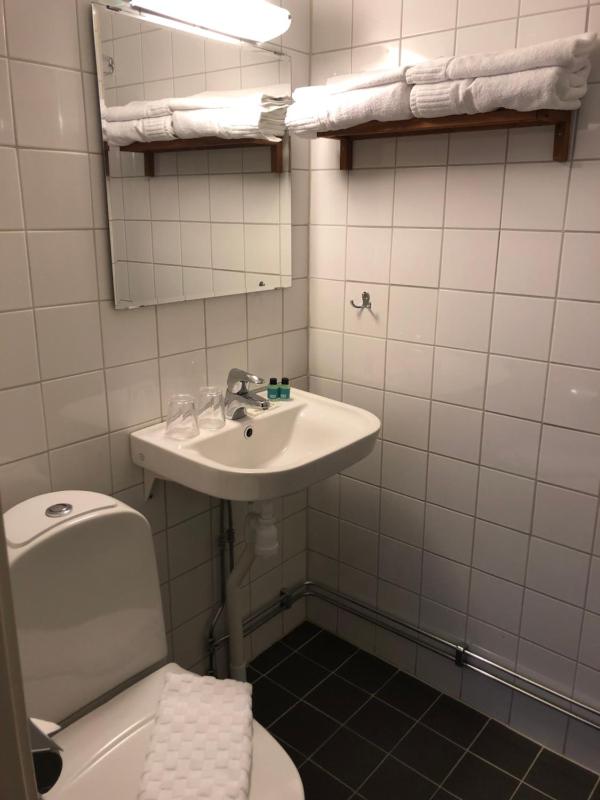 Standard Double Room image 2