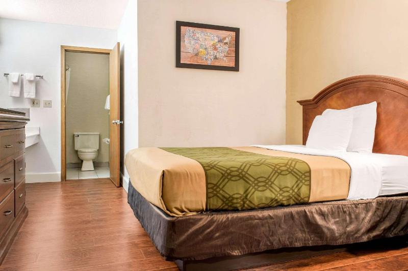 Room with One Double Bed- Non-Smoking  image 3