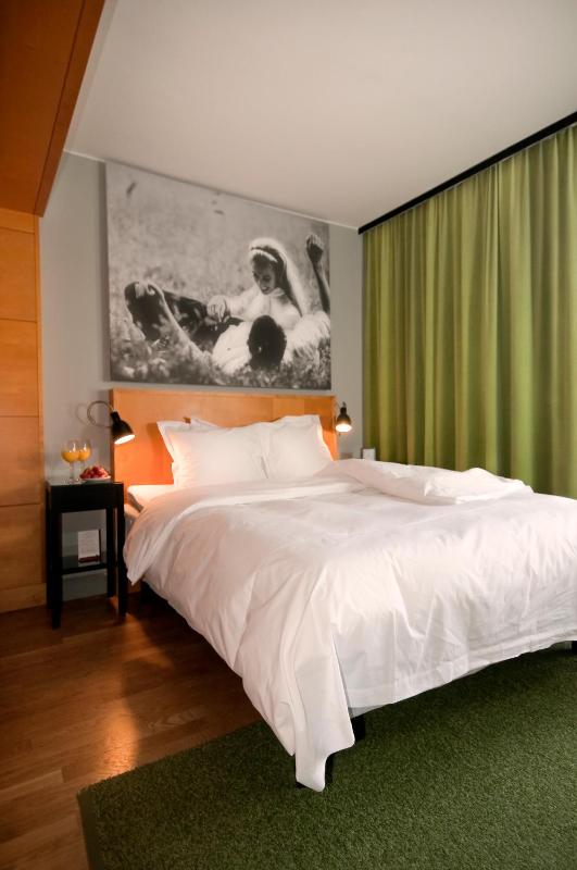 Standard Double or Twin Room image 2