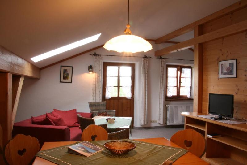 Apartment West (5 Adults) image 1