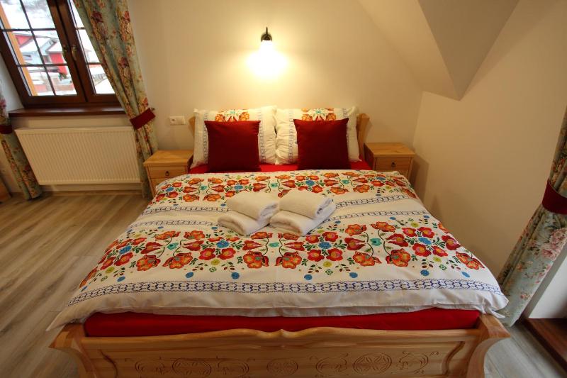Two-Bedroom House image 4