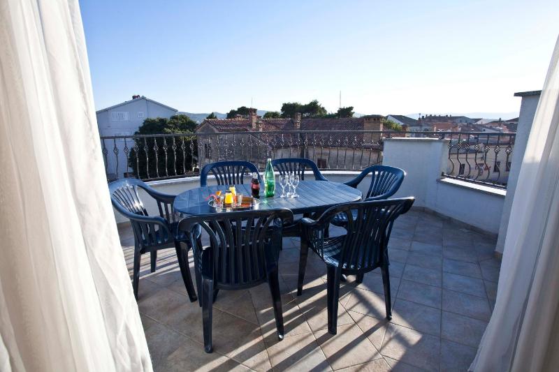 Studio Apartmani Bijeli Delfin - image 14
