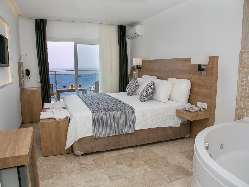 Rhapsody Hotel Kas - image 9