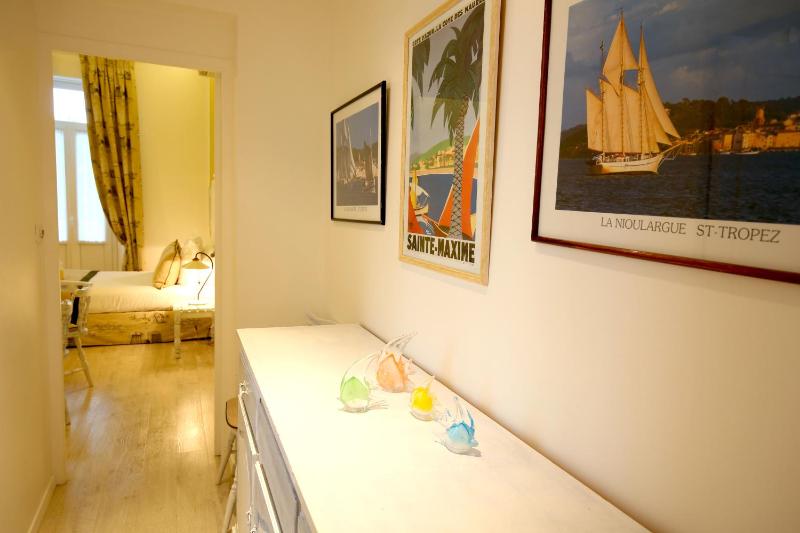 Family Room with Sea View from the Terrace image 4