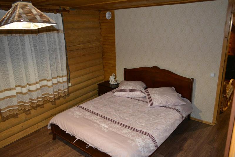 King Suite with Balcony image 4