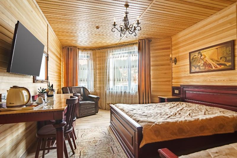 Triple Room with Spa Access image 2