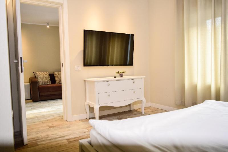 Family Room with Mountain View image 1