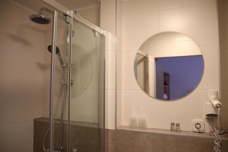 Double Room image 2