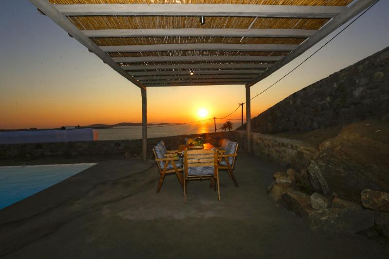 Three-Bedroom Villa image 4