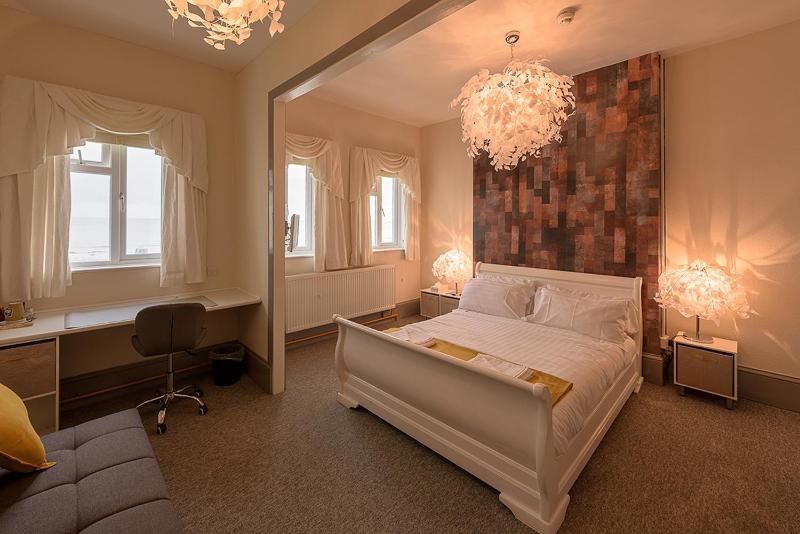 King Room with Sea View image 3