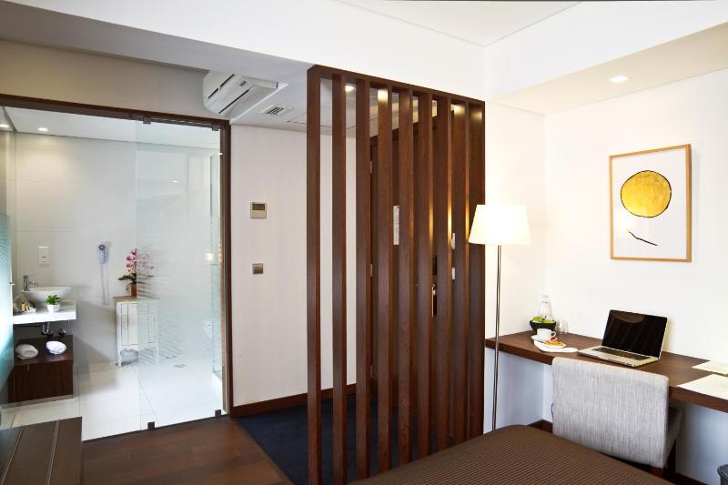 Oca Ribeira do Porto Hotel - image 12