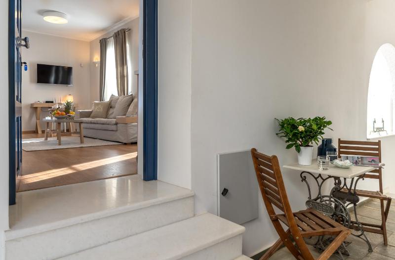 Superior Suite image 3