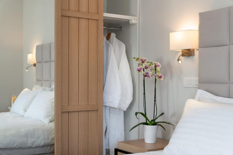 Superior Suite image 4