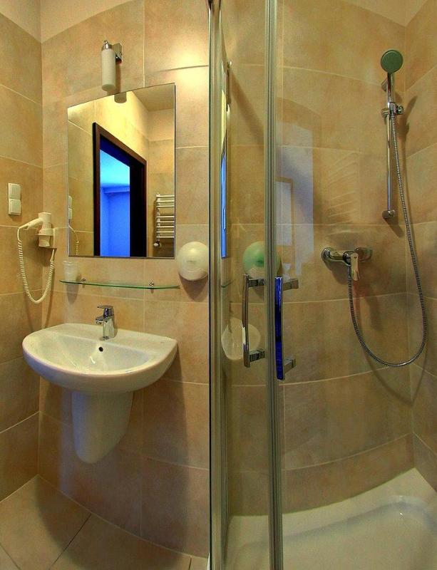 Premium Quadruple Room image 3