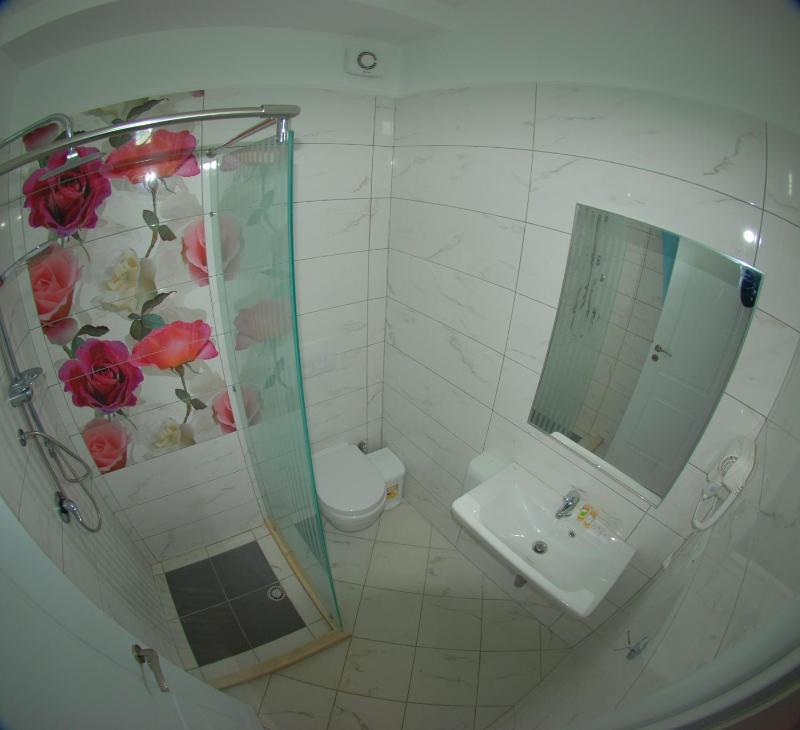 Double Room with Sea View image 3