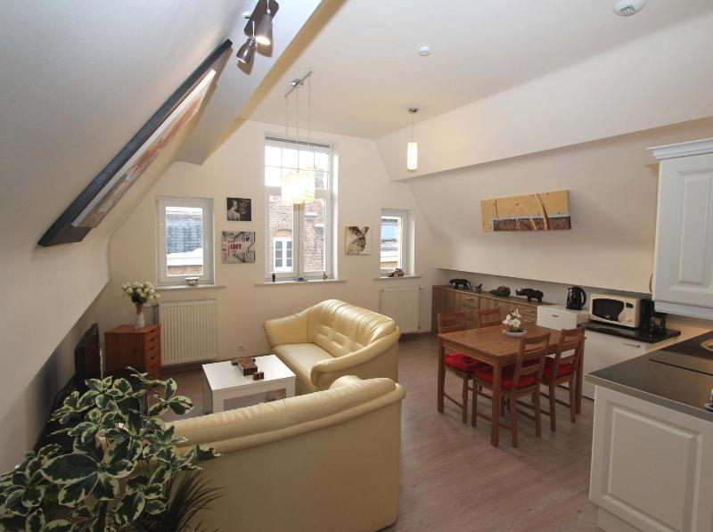 One-Bedroom Apartment image 3