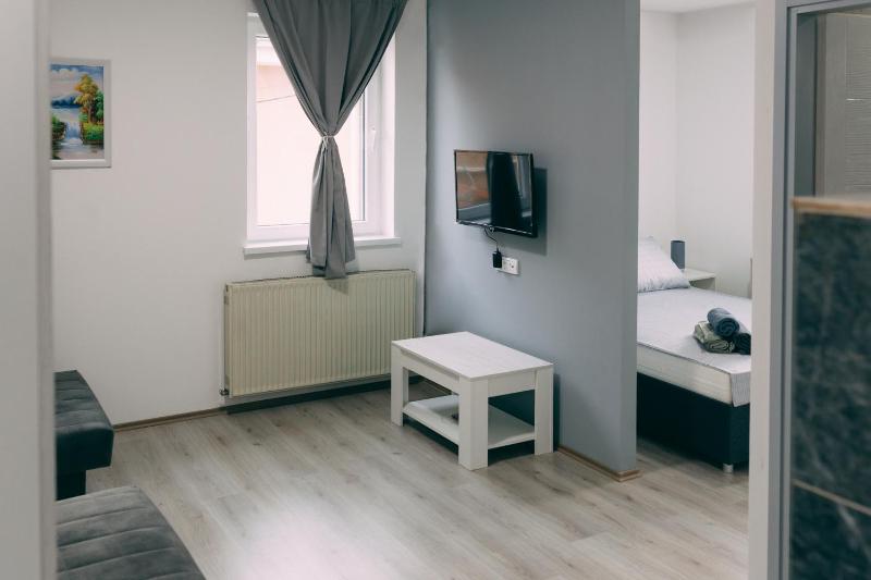 Quadruple Room with Bathroom image 2