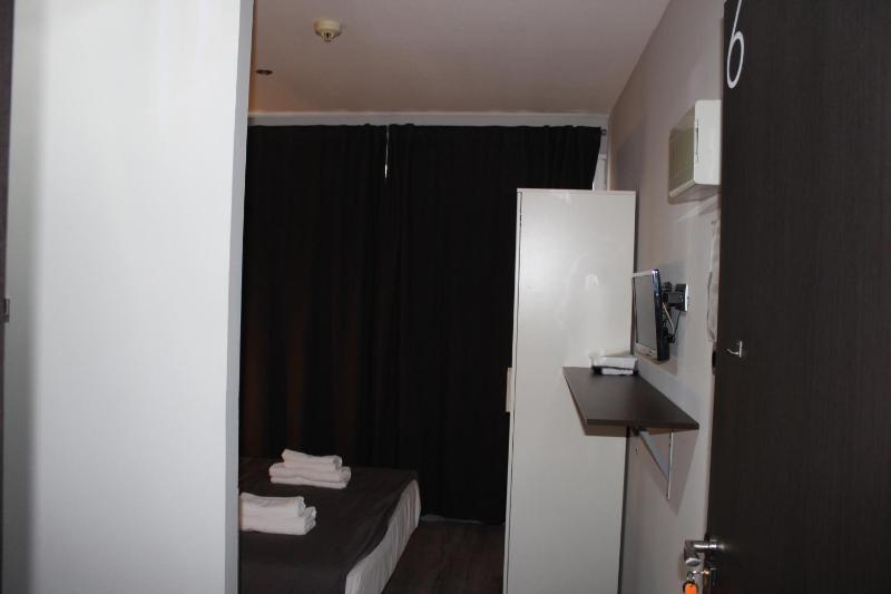 BCN Condal Hostal - image 5