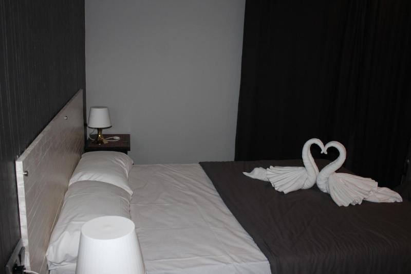 Family or Triple Room with Private Bathroom image 4