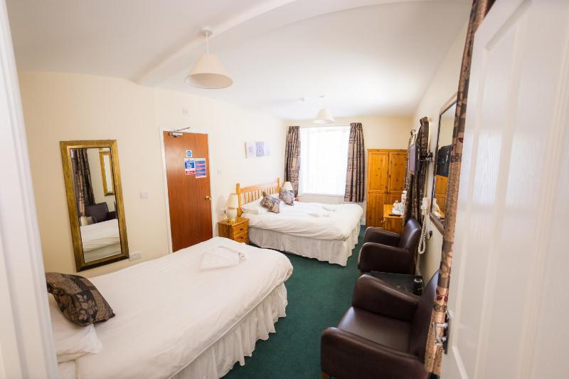 Triple Room image 2