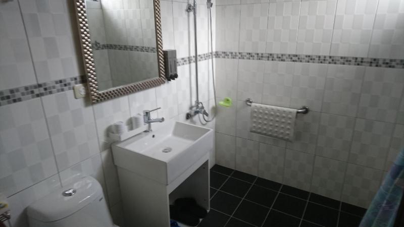 Ho Hai Yan Homestay - image 35