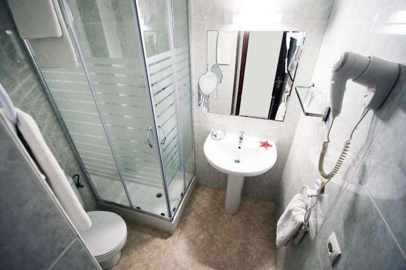 Double or Twin Room with Terrace image 4