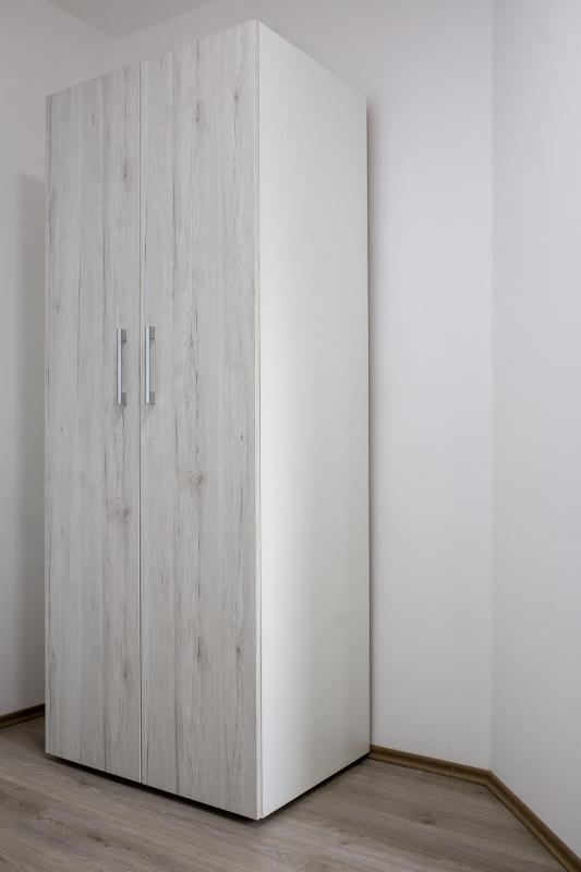Single Room with Bathroom image 3