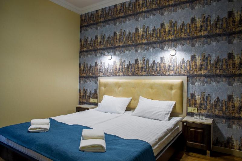 Mini Hotel Barvy Lvova on Hnatyuka St. - image 12