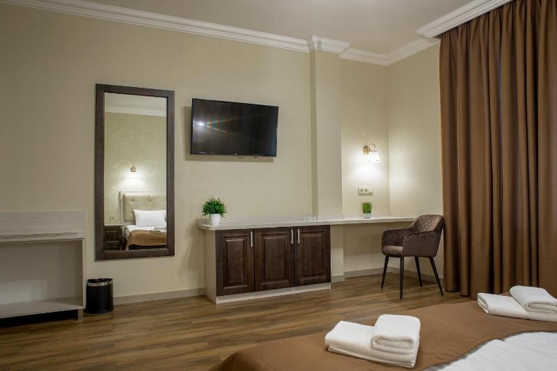 Mini Hotel Barvy Lvova on Hnatyuka St. - image 8