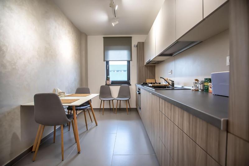 6th floor apartment (Balcony with mountain view, A/C) image 4