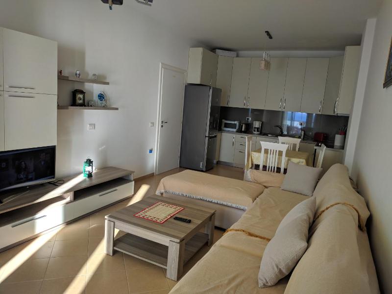 Lucky Lux Apartment - image 14