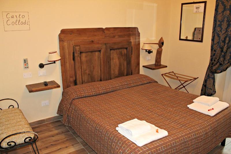 Quadruple Room image 4