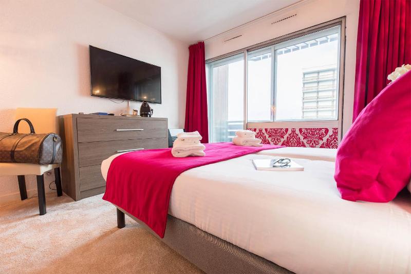 Superior Double/Twin Room image 2