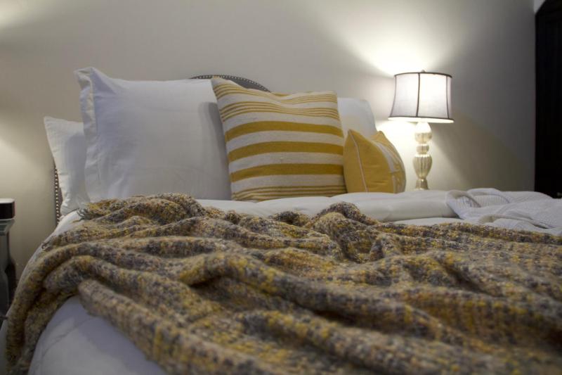 Deluxe Room image 3